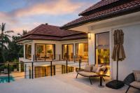 Villa Nomada Exclusive Modern Seaview Spa and Wellness Villa with Daily Housekeeping 5 Bedrooms Sauna Ice Bath and 20 Meter Private Saltwater Pool - Chambres d'hôtes Ban Bang Po