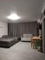 Popular Muang Thong Thani Condo, Building T9, Floor 8, Room 13 - B&B Pak Kret