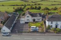Little Park Holiday Homes Self Catering Cottages 1 & 2 bedrooms available close to Tutbury Castle - Chambres d'hôtes Tutbury