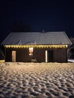 Brīvdienu māja & pirts meža vidū - Saraiķu Sanderi - Chambres d’hôtes Saraiķi