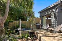 The Alphen Treehouse - Garden Retreat with Kolkol - B&B Cape Town
