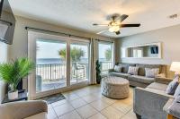 Oceanfront Panama City Beach Condo with Balcony! - Chambres d’hôtes Panama City Beach