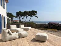 Exceptional Waterfront Villa - Chambres d’hôtes Hyères