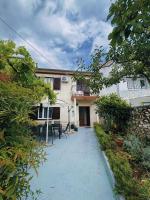 Kuća za odmor Kloštar - B&B Jadranovo