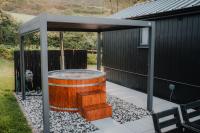 Briarfield Farm Stays - Coillte Cabin - B&B Glenarm