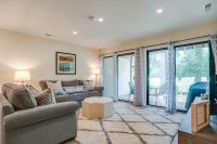 Updated 2BR Tennismaster-Pool, Free Beach Shuttle - B&B Hilton Head