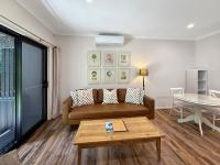 Pet Friendly - Studio Apartment - B&B Bright