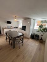 Maison cosy - salle de jeux, cinéma et jacuzzi - B&B Ittenheim