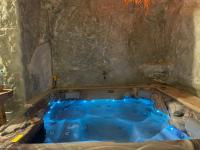 Zerko Holiday Apartment MARJETKA with 3h JACUZZI for FREE - B&B Mirna