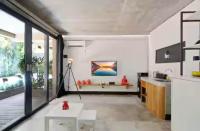 Modern Apartment with Shared Pool - By the Beach - Ferienwohnung Seminyak