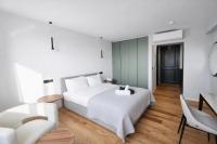 Sky Suites Nicosia - B&B Stróvolos