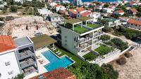 Luxury Apartment Nala with shared pool - B&B Sevid