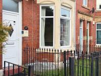 2BR Apartment, Fast Wi-Fi, Apple TV & Netflix, 20 Off Long Stays - B&B Heaton