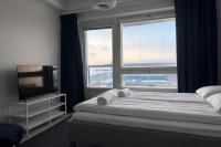 City Home Finland - City View Studio - Best Location & City View Balcony - Chambres d'hôtes Tampere