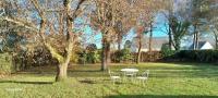 Family house with garden - B&B Mesquer