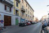 GuestHost - M5 Isola Comfy Studio - B&B Milan