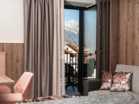 Corones Suites - Dolomites Residence - B&B Valdaora