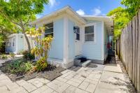 1 Mi to Lake Worth Beach Studio with Shared Patio - Ferienwohnung Lake Worth Beach
