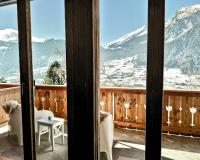 Secret Place Luxury Top Floor with Jacuzzi a Dream in Old Wood - Chambres d’hôtes Lenk