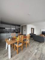 Caetana e Ferro - B&B Calheta