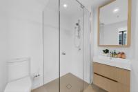 Brisbane One Views Level 15 2BR Apartment - Bed and Breakfast Brisbane