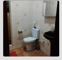 Vierpersoonskamer met Badkamer