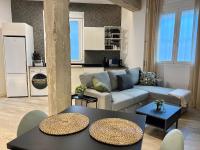 Cozy apartment in Quince de Mayo by beBalmy - B&B Madrid