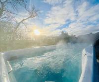 LakeDistrict House Hottub Sauna & SwimSpa sleeps 12 - B&B Kendal