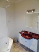 Studio with Spa Bath