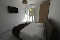 Quadruple Room with Private Bathroom