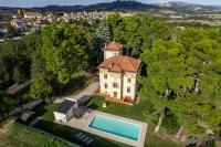 Villa Fazi - Liberty Style Villa With Private Pool & Park - B&B Ortezzano