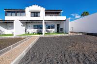 Suite Helios - 500M to the Beach By Lanzarote Vacation Homes - B&B Puerto del Carmen
