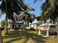 Green Protection Beach House Ghana - B&B Kokrobite