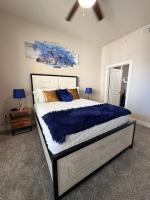 POOL VIEW! Near Dallas Love Field! Medical District! Downtown Dallas! - B&B Dallas