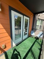 Large Buckhead modern suite - B&B Atlanta