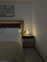 Apart Studio de Lujo La Carolina Piso Alto, Piscina, Jacuzzi, Padel, Gym - B&B Quito