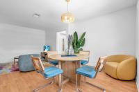 2BR Lido Key condo close to beach, and full kitchen - B&B Sarasota
