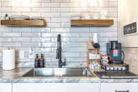 Newly renovated, we are the perfect location!!! - Chambres d'hôtes Algoma