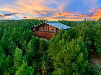Spa Game Room Sunset Views 5BR Cabin - Bed and Breakfast Broken Bow