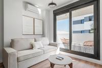 Nortalia Executive Suite Parking & Design - North Madrid - B&B San Sebastián de los Reyes