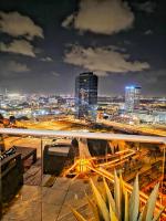 מיני פנטהאוס נווה גן Mini Penthouse by Lake Neve Gan - B&B Petah Tikva