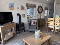 The Dog House on the Meadows, The Bay Filey, enclosed deck, 2 bedrooms with ensuites, 2 dogs welcome - Chambres d'hôtes Filey