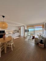 Oceanview cozy apartment with pool near Funchal - Chambres d’hôtes Câmara de Lobos