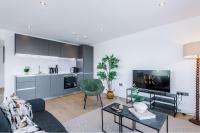 Premium 2-Bed Home in Leeds City Centre by MCPI Hosting, Perfect for Families & Contractors - B&B Leeds