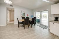 Heated Pool & BeachFront Villa with Soundproofed Doors in heart CapeCoral - B&B Cape Coral