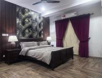 Red Velvet Retreat - B&B Rawalpindi