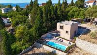 Villa D Cube - B&B Kremena