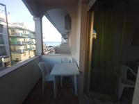 Apartamento de 3 dormitorios con vistas al mar