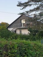 Ruhige Dachgeschosswohnung mit kleiner Sauna, Balkon, Aussicht - Chambres d'hôtes Müllenbach