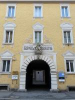 Urban Retreat - Central and Historic - B&B Würzburg